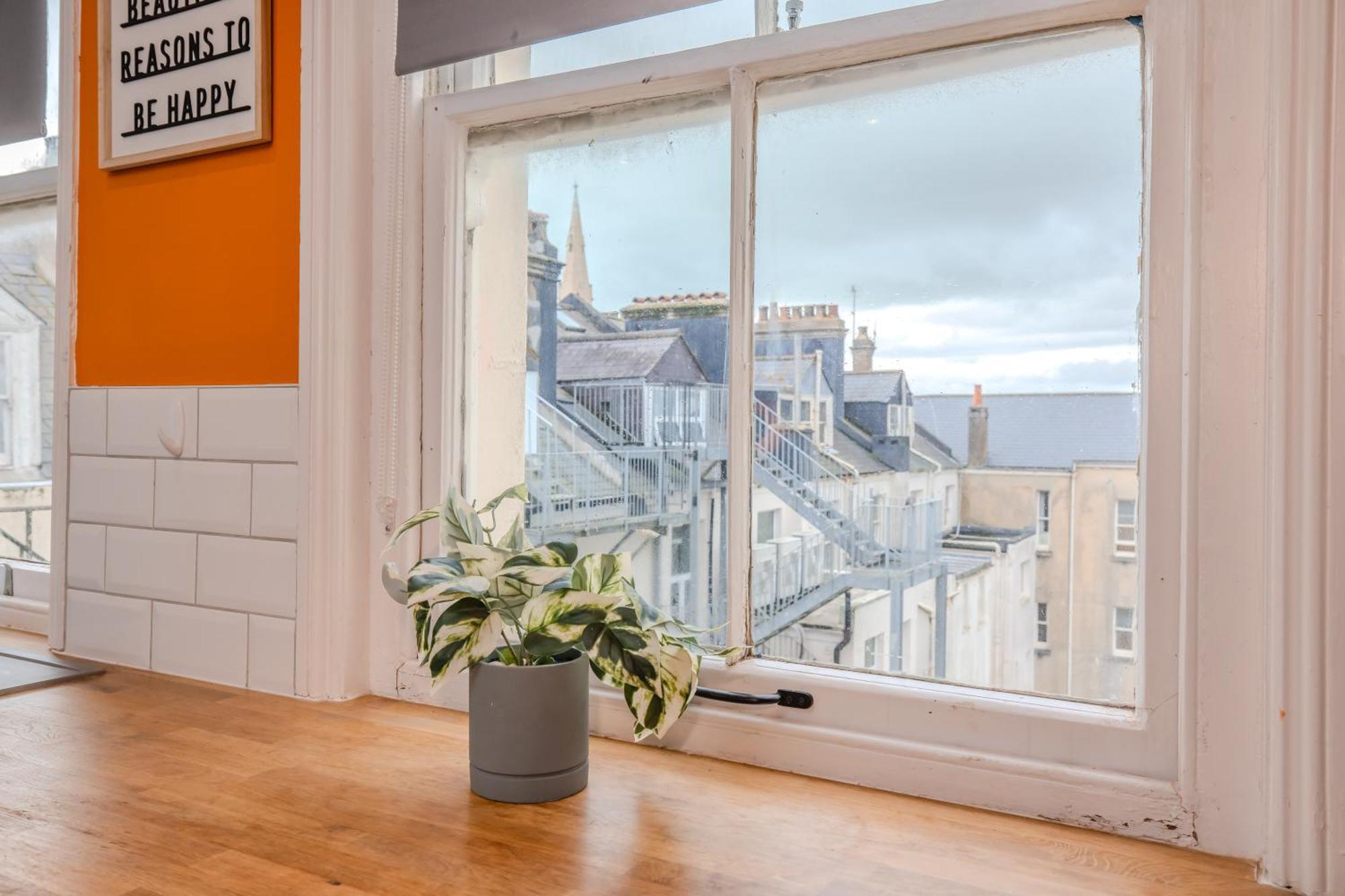 Luxe City Living L 2-Bedroom Flat With Free Parking Brighton Eksteriør bilde